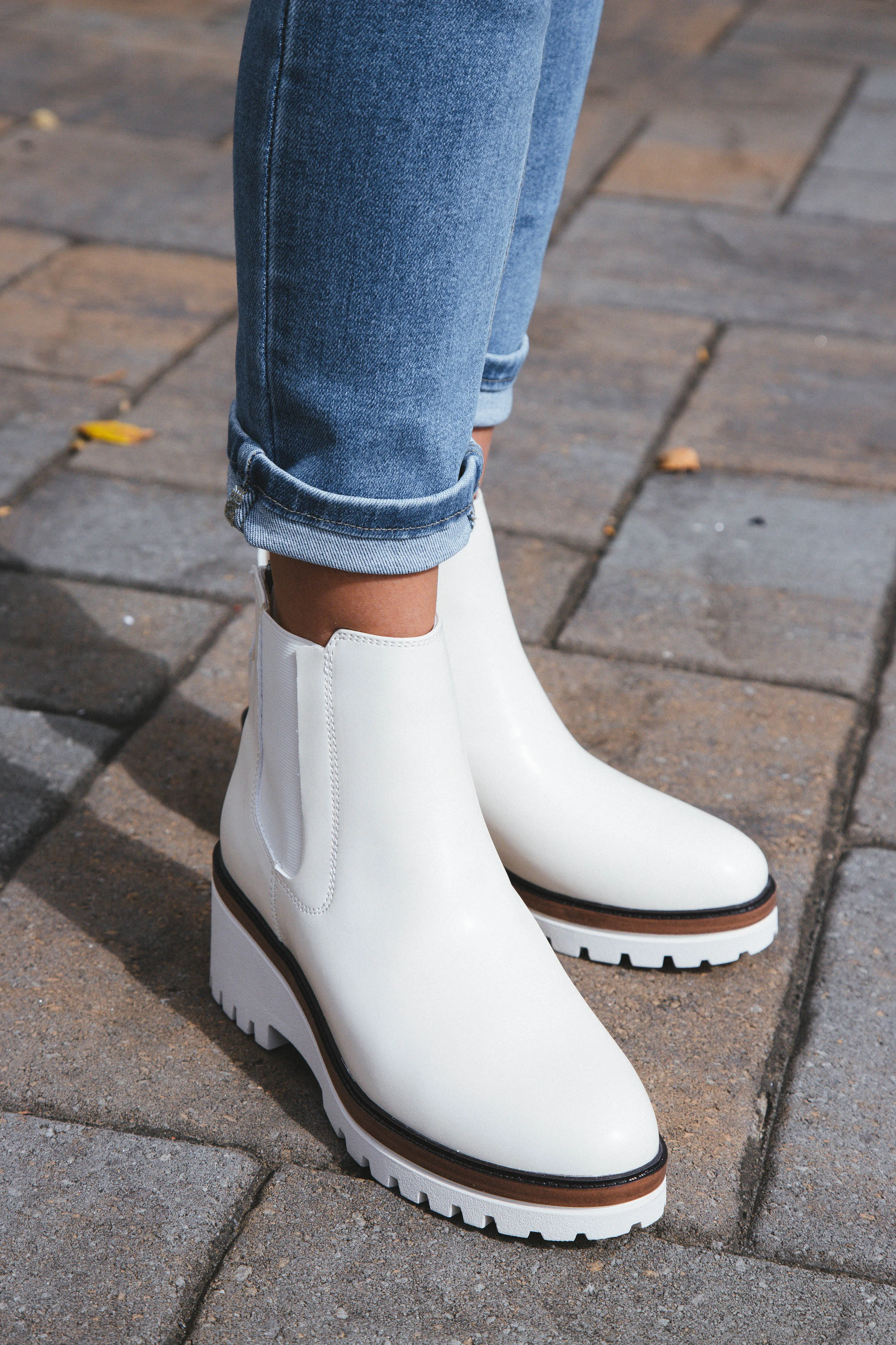 Sefi Chelsea Boot, Bone